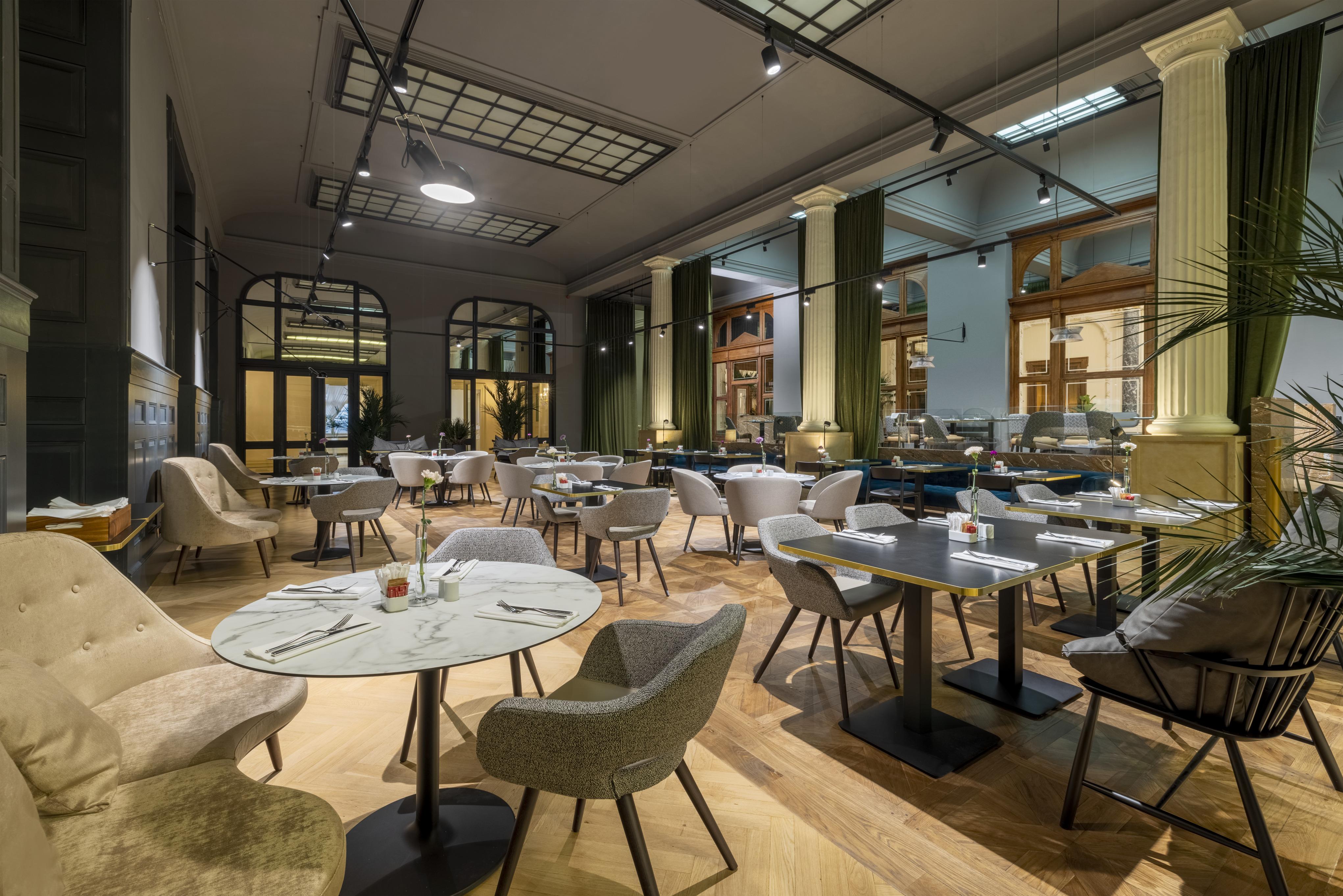 Nh Collection Prague Carlo IV Hotel Exterior photo Restaurant interior