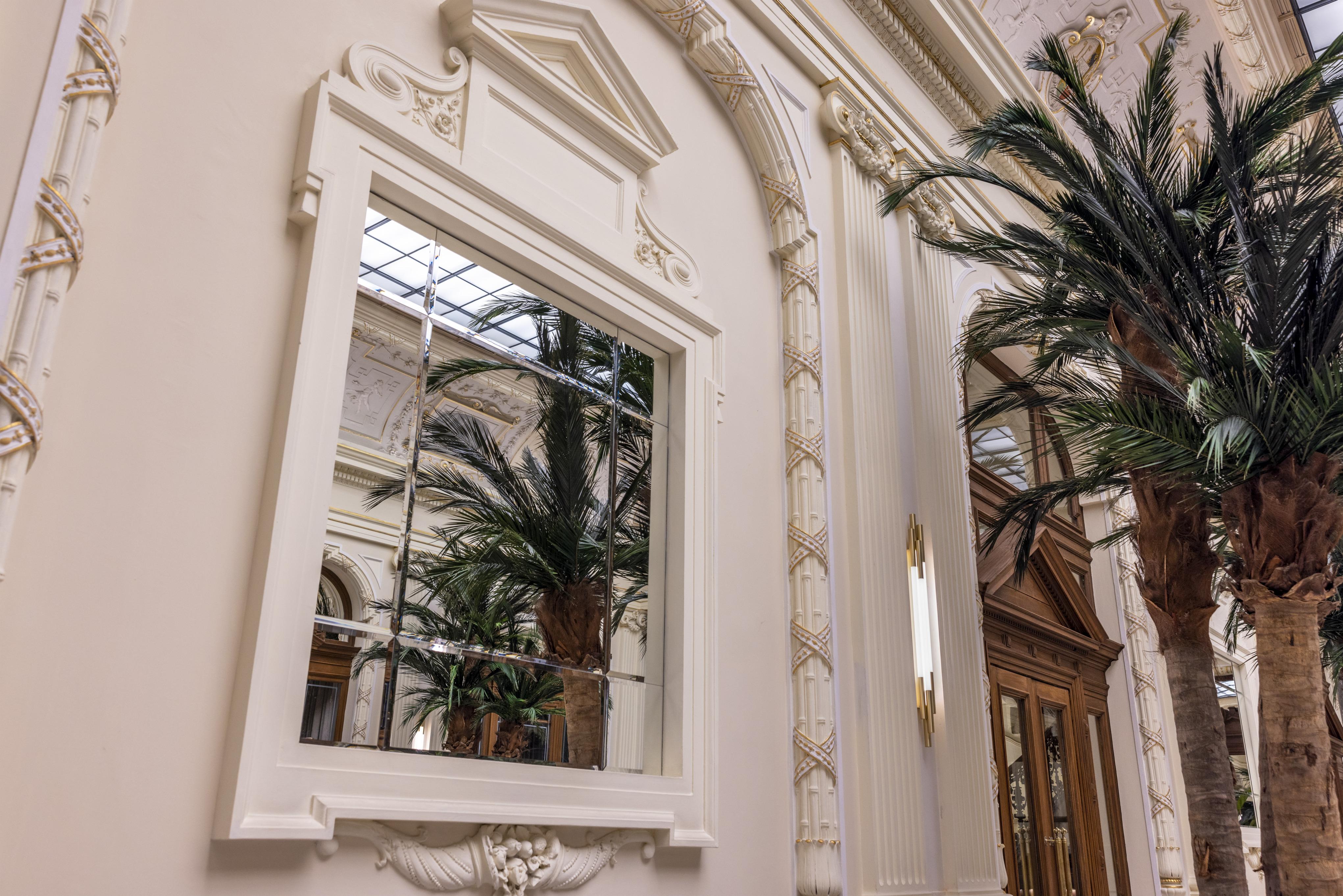 Nh Collection Prague Carlo IV Hotel Exterior photo A mirror