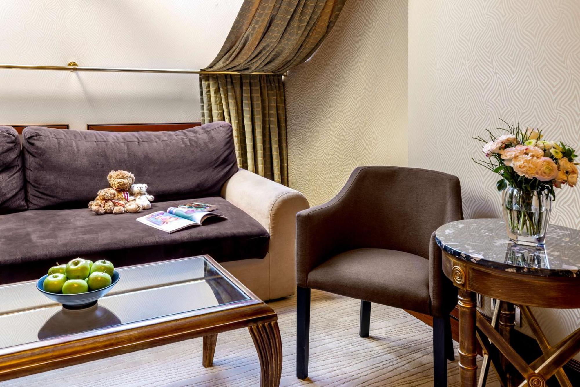 Nh Collection Prague Carlo IV Hotel Exterior photo A suite at the hotel