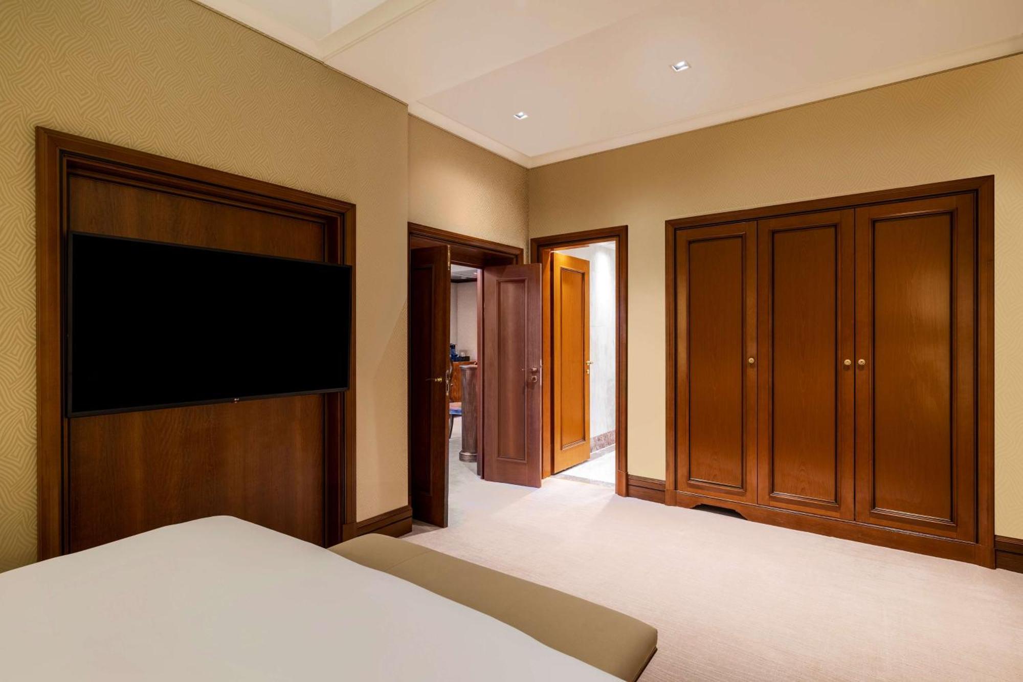 Nh Collection Prague Carlo IV Hotel Exterior photo A bedroom at the hotel