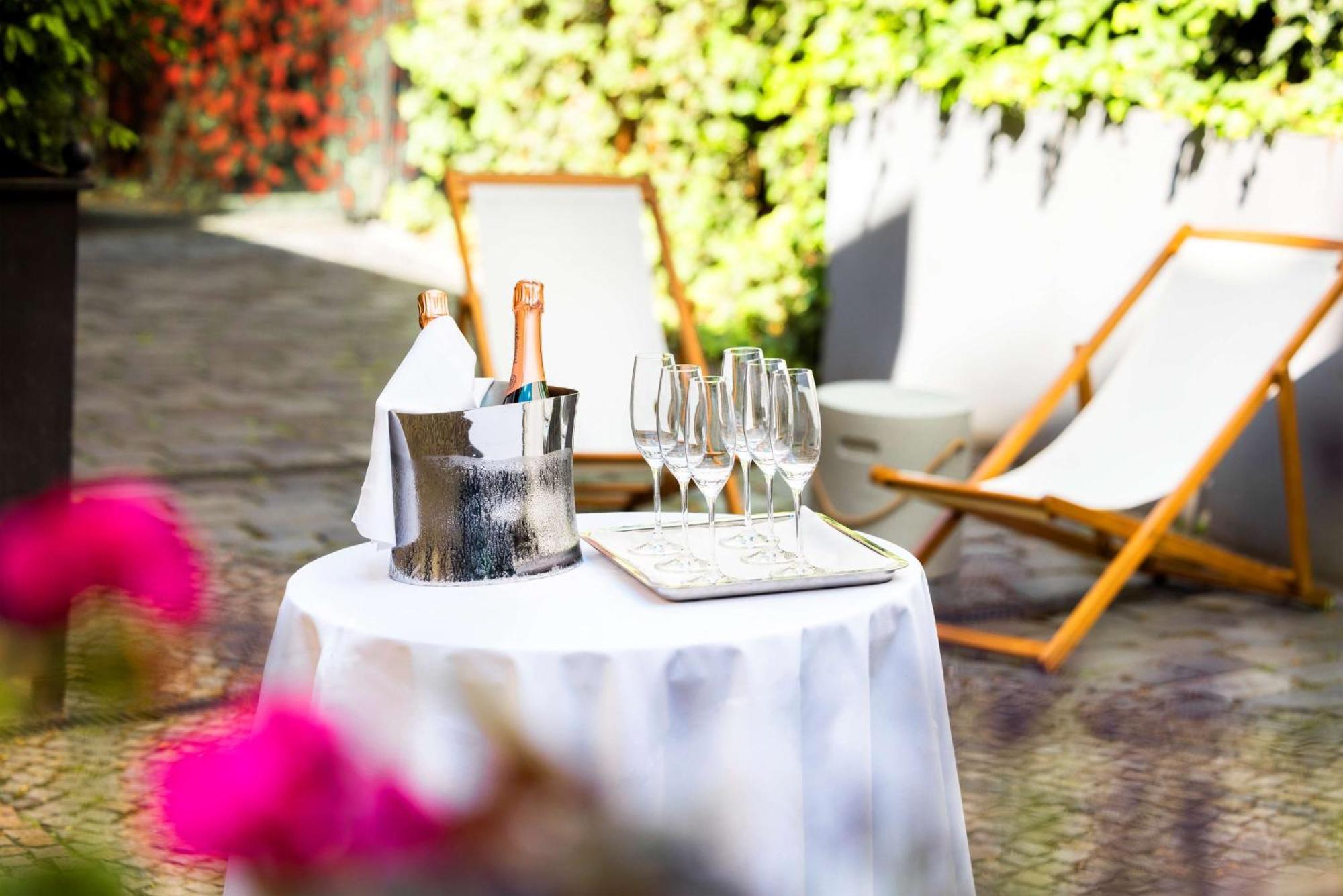 Nh Collection Prague Carlo IV Hotel Exterior photo Champagne at the spa