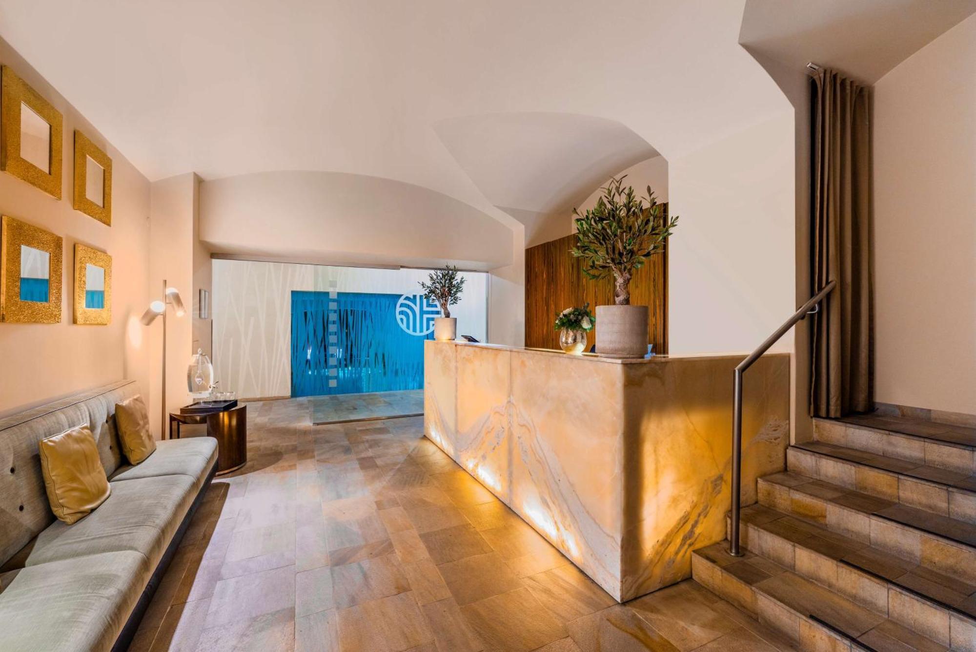 Nh Collection Prague Carlo IV Hotel Exterior photo The hotel's lobby