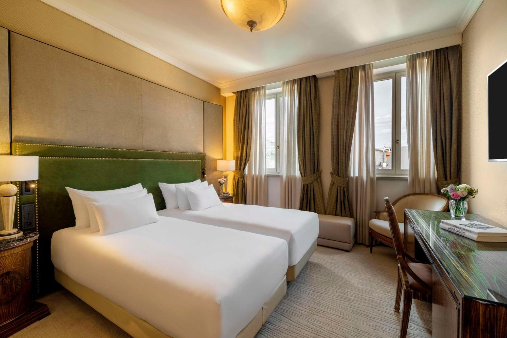Nh Collection Prague Carlo IV Hotel Exterior photo Deluxe room