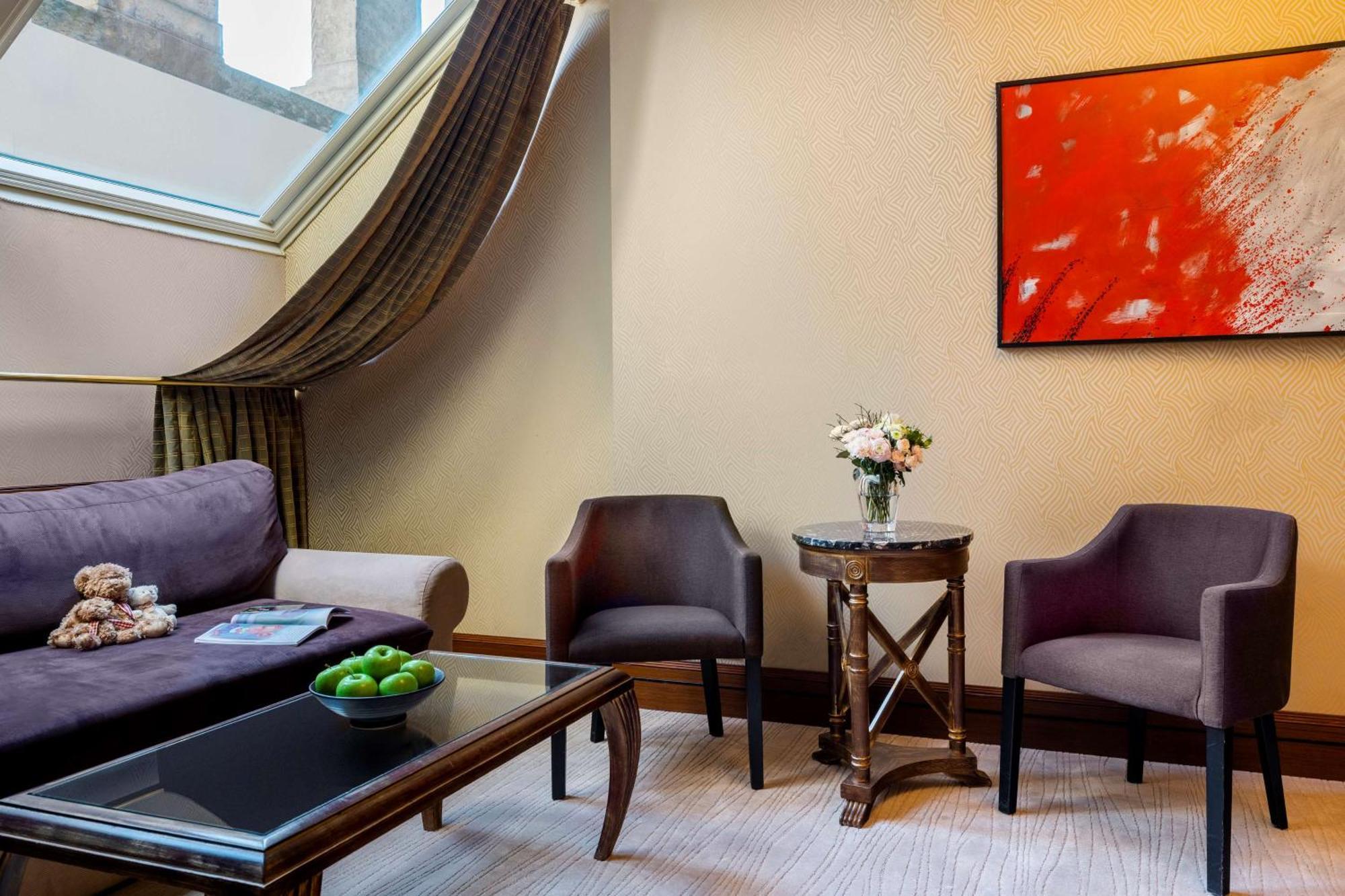 Nh Collection Prague Carlo IV Hotel Exterior photo A suite at the hotel