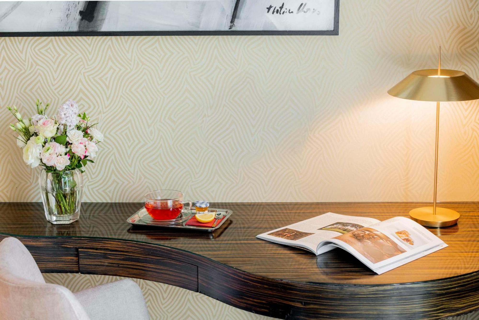 Nh Collection Prague Carlo IV Hotel Exterior photo A room at The Mark