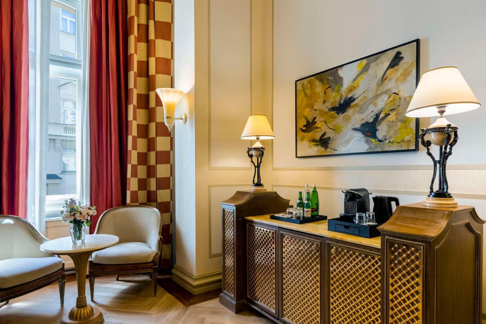 Nh Collection Prague Carlo IV Hotel Exterior photo A room at the hotel